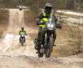 Bild: Wolfgang Steinbacher
Am Standortübungsplatz in Kümmersbruck nahe der Schweppermannkaserne gibt es einen Motorrad-Parcours – perfekte Bedingungen, um mit der nagelneuen Yamaha Ténéré als neuer Geländemaschine für Kradmelder der Bundeswehr zu trainieren.