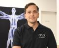 Bild: Gabi Schönberger
Dr. Simon Banki bietet künftig gezielte Schmerztherapien im ONZ in Weiden an.