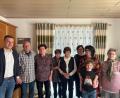 Bild: soj
Zum 85. Geburtstag gratulierten Erika Bauer (Dritte von links) neben der Familie auch Bürgermeister Wolfgang Söllner (links) und Seniorenbeauftragte Christa Schiener (rechts).