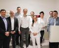 Bild: Michael Weiß/VG Wackersdorf/exb
Dr. Leander Gaul (Vierter von links) ist künftig in der Praxis für Orthopädie in den Räumlichkeiten des Wackersdorfer Ärztehauses tätig.
