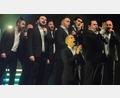 Bild: Kunz
Die zwölf Tenöre sangen nicht nur, sie lieferten auch eine atemberaubende Choreografie.