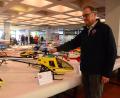 Bild: Kunz
Albert Dotzler ist stolz auf seinen Hubschrauber, einen "Uni Star 60".