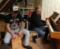 Bild: Florian Wein/exb
Hier ein Eindruck von den ersten musikalischen Proben mit Dominik Roßmeisl und Florian Klein.