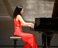 Bild: kki
Pianistin Mona Asuka verzauberte zum zweiten Mal ihr Publikum in der Weidener Max-Reger-Halle.