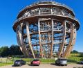 Bild: Hirsch
Das Parken an der Steinberger Holzkugel ist gebührenpflichtig. Autos mit einem E im Kennzeichen sollen ab dem 1. April davon ausgenommen sein. Das sorgt im Gemeinderat für Unmut.