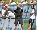 Archivbild: Hubert Ziegler
Andreas Wolf (Zweiter von rechts) hat seinen Vertrag beim 1. FC Nürnberg verlängert.