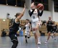 Bild: Dieter Jäschke
Die Regio-Frauen der DJK Neustadt um Kapitänin Sara Hennig (am Ball) haben mit Bayern München am Sonntag einen unberechenbaren Gegner.