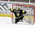 Bild: Hubert Ziegler
Torhüter Timotej Pancur war gegen den EHC Klostersee bereits der sichere Rückhalt des ERSC Amberg. Auch gegen den EV Dingolfing soll er seinen Kasten sauber halten.