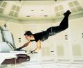 Bild: TM &amp; COPYRIGHT © (2021) BY PARAMOUNT PICTURES. ALL RIGHTS RESERVED.
Diese Szene von Ethan Hunt im CIA-Gebäude gehört wohl zu den bekanntesten aus dem ersten Teil der "Mission: Impossible"-Reihe.