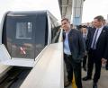 Bild: Peter Kneffel/dpa
Diese Magnetschwebebahn der oberpfälzischen Firmengruppe Max Bögl schaute sich Ministerpräsident Markus Söder (CSU) in China an. Ob es eine solche Bahn auch in seiner Heimatstadt Nürnberg gehen wird, ist weiter unklar. (Archivbild)