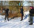 Bild: fdl
Volle Konzentration, bevor der Pfeil den Bogen verlässt: Ideales Wetter herrscht, als die "Bogn Jager" am Monte Kaolino ein 3D-Bogenturnier ausrichten.