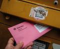 Bild: Oliver Berg/dpa
Wahlbriefe sollten bis zum 20. Februar bei der Post abgegeben werden. (Archivbild)