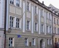 Bild: Stephan Huber
Der ehemalige Pfarrhof von St. Martin in der Amberger Rathausstraße soll zur neuen Tourist-Info werden. Außerdem könnten hier auf einer Fläche von 676 Quadratmetern Mietwohnungen geschaffen werden.