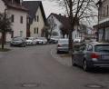 Bild: bnr
In einem Teilbereich der Amberger Straße in Schwarzenfeld ist künftig das Parken nur noch für eine Dauer zwei Stunden gestattet.