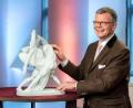 Bild: Ralf Wilschewski/BR
Einer der Experten, die für "Kunst + Krempel" nach Sulzbach-Rosenberg kommen, ist Dr. Samuel Wittwer, Direktor der Stiftung Potsdamer Schlösser und Gärten. Er kennt sich vor allem bei Porzellan und Keramik hervorragend aus.