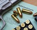 Symbolbild: Patrick Pleul
Nach einer Gerichtsverhandlung in Amberg muss ein 27-Jähriger ein Jahr und neun Monate wegen Waffen- und Drogenbesitzes in eine Haftanstalt.