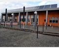 Bild: bnr
Die Terrasse an der Gaststätte des Freizeitzentrums Perschen wird neu gestaltet. Dazu gehören die Erneuerung des Bodenbelages und die Errichtung eines wetterfesten Sonnen- und Regenschutzes.