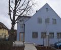 Bild: fz
Das ist die Nordseite des Rathauses mit neuer Fassade. Links befindet sich der barrierefreie Zugang mit dem Anbau für den Aufzug.
