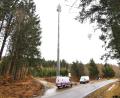 Bild: Portner
Der 50 Meter hohe Mobilfunkmast an der Straße zwischen Oberlangau und Pirk steht seit einer Woche.