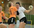 Bild: Hubert Ziegler
Die Spielerinnen des HC Sulzbach (rechts Paula Eckert in einem Spiel gegen HaSpo Bayreuth) wollen sich bei der HSG Pleichach nicht herumschubsen lassen.