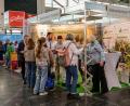 Bild: Siegfried Steinkohl
Viele Interessierte kamen auf der Reise- und Freizeitmesse in München an den Stand des Naturerlebnisdorfes Friedenfels.