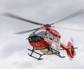 Bild: Daniel Karmann/dpa
Der Neunjährige wurde mit einem Rettungshubschrauber ins Krankenhaus geflogen. (Symbolbild)