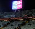 Bild: Joan Monfort/AP/dpa
Spiel abgesagt: Wegen des Todes des Teamarztes tritt der FC Barcelona nicht gegen Osasuna an.