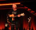 Bild: prh
Viel Persönliches gab der bayerische Liedermacher Werner Schmidbauer in seinem Konzert im Schafferhof von sich preis. Seine Musik und seine Texte kamen bei seinen Fans bestens an. "Mir san Oans" - ein Manifest für mehr Menschlichkeit.