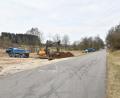 Bild: Petra Hartl
Umleitungen laufen über die Staatsstraße 2165: Das Staatliche Bauamt Amberg-Sulzbach hat wegen des Neubaus einer Brücke auf der Ortsstraße Vilsanger eine Sperrung eingerichtet.