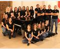 Bild: exb/KiWi-Chor
Wenn die Sängerinnen und Sänger des "KiWi"-Chors aus Waldsassen die Bühne betreten, dann freuen sich alle Besucher auf einen wundervollen musikalischen Abend.