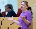Bild: Sven Hoppe/dpa
Katharina Schulze, Fraktionsvorsitzende der bayerischen Grünen, spricht im Landtag.