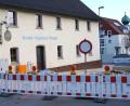Bild: Hirsch
Die Steinberger Ortsdurchfahrt ist bis 11. April komplett gesperrt. Eine Umleitung ist ausgeschildert. Der Hotel-Gasthof Fenzl erweitert.
