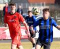 Bild: Werner Franken
Nach der 1:2-Niederlage zum Restrundenstart in Neumarkt (Szene mit Martin Ruda, rechts) hat die SpVgg SV Weiden nun Heimrecht. Zu Gast ist der punktgleiche TSV Kornburg.