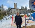 Bild: Johannes Pittroff/fph
Andreas Munder, Geschäftsführer der Tourismus & Marketing GmbH Ochsenkopf, blickt sehr zufrieden auf die zurückliegende Ski-Saison. Beim Gespräch am Dienstag am Ochsenkopf sind noch immer vereinzelte Skifahrer am Nordhang unterwegs.