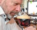 Bild: Petra Hartl
Bockbier, mal etwas anders getrunken: Biersommelier Alwin Märkl erklärt, wie man das Traditionsgetränk ganz neu kennenlernen kann.