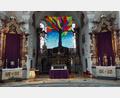 Bild: lg
Das Fastentuch in der Oberviechtacher Stadtpfarrkirche.