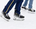 Symbolbild: Roberto Pfeil/dpa
Am Wochenende 15./16. März gibt es die letzten öffentlichen Eislaufzeiten in der Amberger Eishalle in dieser Saison.