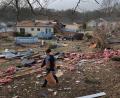 Bild: Robert Cohen/St. Louis Post-Dispatch/AP/dpa
Zerstörung nach dem Sturm in den USA.