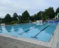 Bild: bey
Das Schwimmerbecken mit seinen sechs 25-Meter-Bahnen soll den Anfang bei der Sanierung der Freizeiteinrichtung machen.