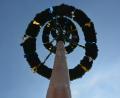 Archivbild: jr
Ein Waldsassener Maibaum aus den vergangenen Jahren von unten gesehen.