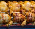 Symbolbild: Stefan Sauer/dpa
Ein gasbetriebener Hähnchengrill hat am Samstag in Schnaittenbach für Kohlenmonoxidvergiftungen bei 12 Personen gesorgt.