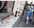 Symbolbild: Thomas Banneyer /dpa
Obwohl der Alkoholkonsum zurückgeht, muss man sich häufig noch rechtfertigen, wenn man keinen Alkohol konsumieren möchte.