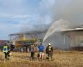 Bild: Andreas Fischer
Hier arbeiten Feuerwehr und Landwirte Hand in Hand. Auch bei Gebäudebränden kommen Bauern manchmal mit ihren Güllefässern zu Hilfe.