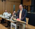 Bild: Wolfgang Würth
Stephan Lang bei seiner Vorstellungsrede in Tirschenreuth.