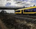 Archivbild: Hösamer
Die Bahnstrecke zwischen Schwandorf und Regensburg wird in diesem Sommer gesperrt und saniert. Während dieser Zeit soll auch die Bahnbrücke bei Klardorf erneuert werden.
