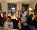 Bild: usc
Josefifeier beim Winkler in Amberg: Mit witzigen Gstanzln unterhielt Humorist Bäff die Gäste.