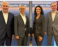 Bild: Gerd Baumann/Sparda-Bank Ostbayern
Sie blicken zurück auf ein solides Geschäftsjahr (von links): Dietmar Breu, Michael Gruber, Tanja Hochholzer und Werner Dollinger.
