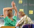 Symbolbild: Daniel Bockwoldt/dpa
Die meisten Schüler in der Oberpfalz wechseln nach der Grundschule auf ein Gymnasium.