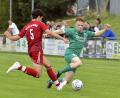 Archivbild: Hubert Ziegler
Christoph Hermann (rechts, Szene aus einem früheren Spiel) vom 1. FC Schlicht umkurvt in dieser Szene Vinzenz Schlenk (links) von der SpVgg Pfreimd. Beide Teams sind in der Bezirksliga am kommenden Wochenende gefordert: für Pfreimd geht es zur DJK Arnschwang, für Schlicht zum SV Inter Bergsteig.