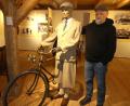 Bild: rn
Norbert Burger hat das "Burggraf"-Fahrrad mit einer Karbid-Lampe aufgerüstet.